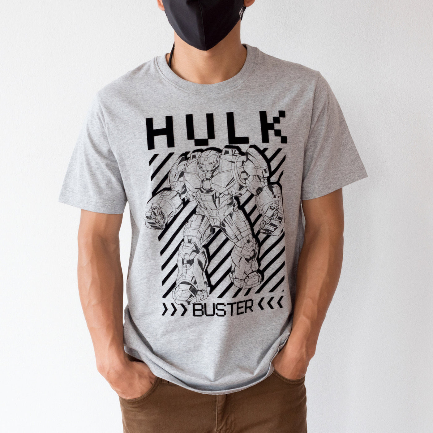 Marvel Men's Hulk Buster Flock Print T-Shirt เสื้อมาร์เวลผู้ชายพิมพ์กำมะหยี่ ลายฮัคบัสเตอร์